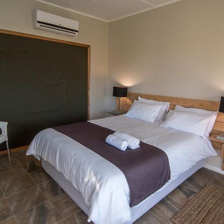 Letsatsi Lodge Vanrhynsdorp Eksteriør bilde