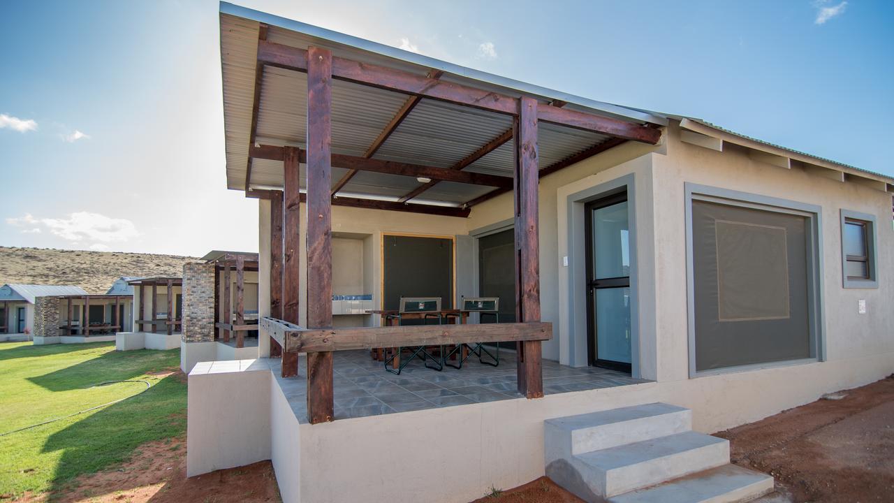Letsatsi Lodge Vanrhynsdorp Eksteriør bilde