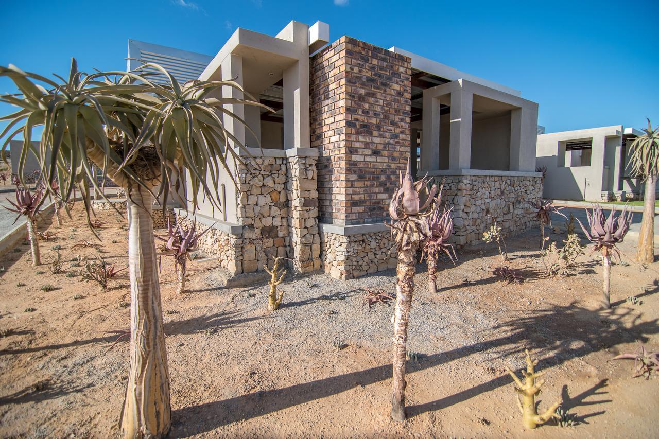Letsatsi Lodge Vanrhynsdorp Eksteriør bilde