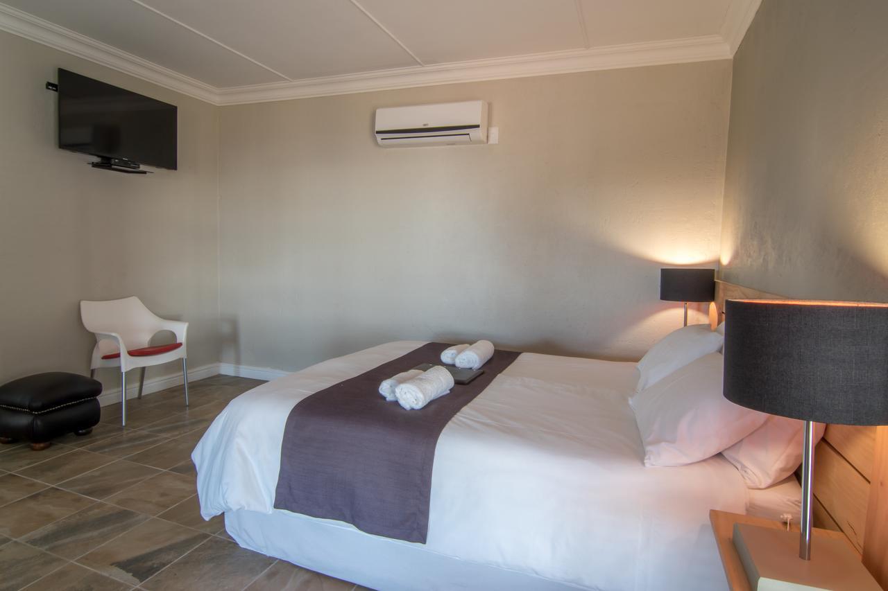 Letsatsi Lodge Vanrhynsdorp Eksteriør bilde