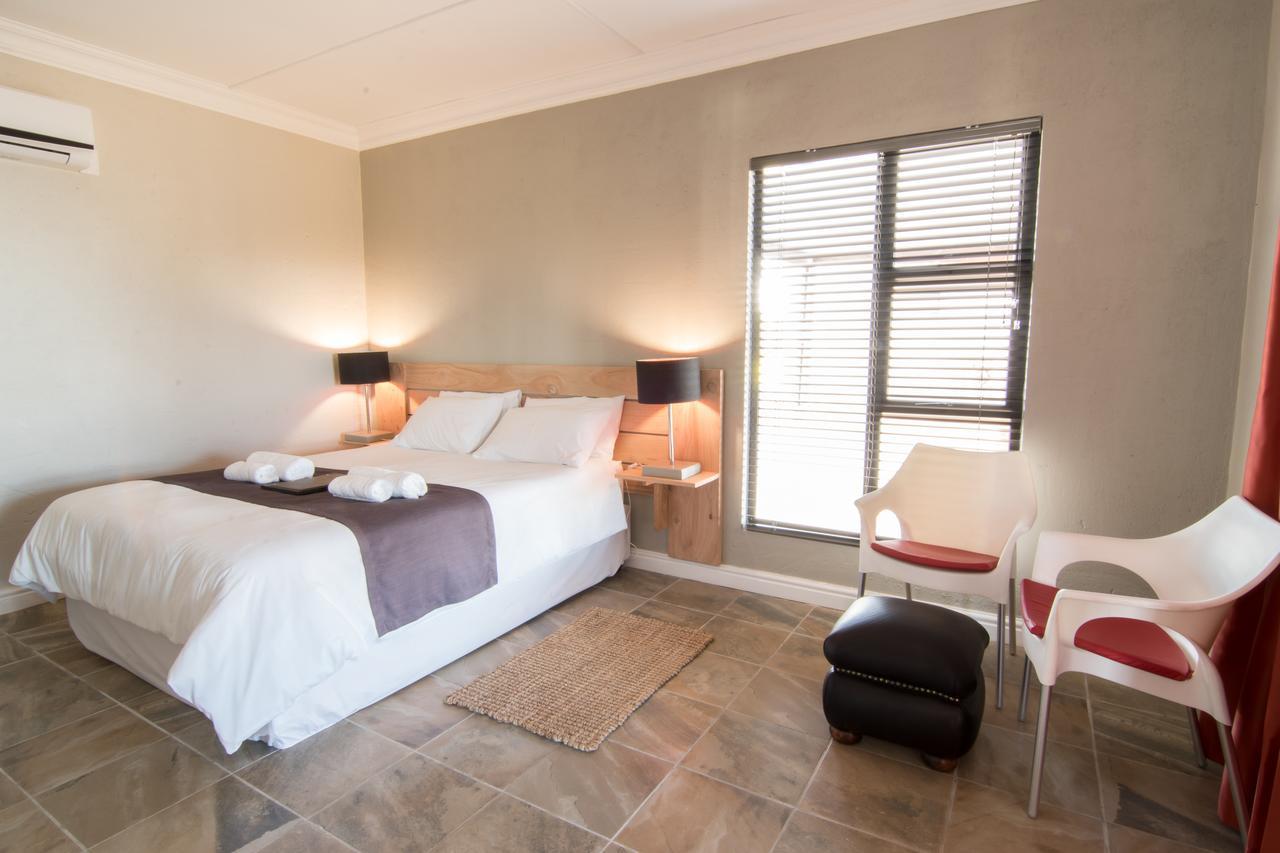 Letsatsi Lodge Vanrhynsdorp Eksteriør bilde
